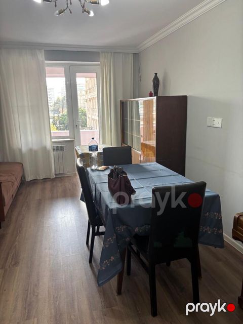 İcarəyə verilir 2 otaqlı köhnə tikili 55 m² — Bakı