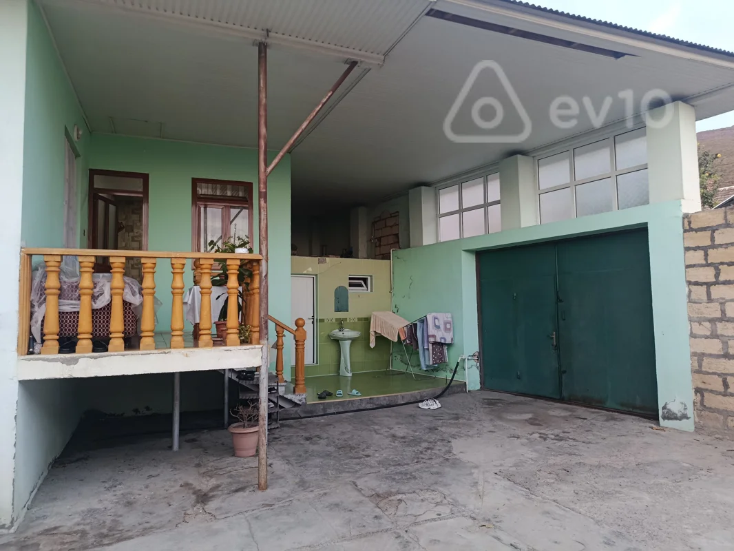 4 otaqlı həyət evi, 200 m², Muxtar hacıyev 24, Şəki — Ev, villa, Şəki (6)