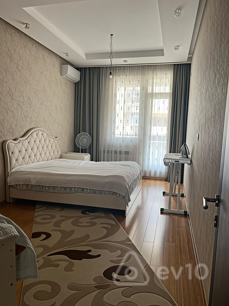 3 otaqlı mənzil, 117 m², Həsən Bəy Zərdabi Prospekti — kirayə — Bakı