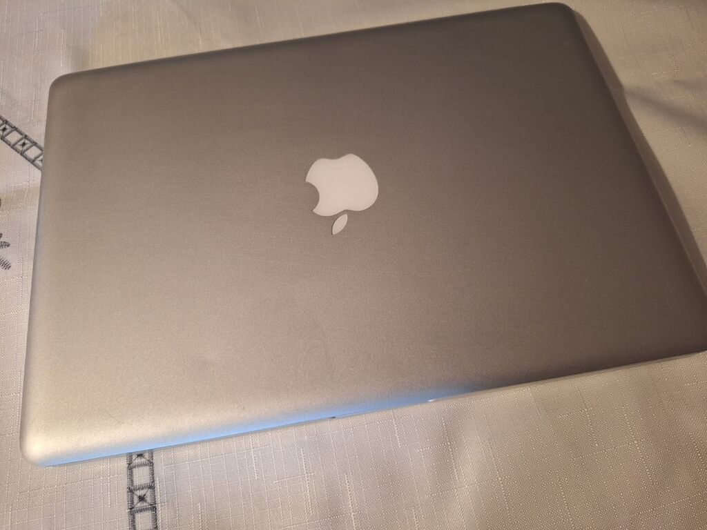 Apple MacBook Pro 13" (Unibody, gümüş) - Ekran: 13.3" LED, şüşə örtük — Apple Macbook, Bakı (3)