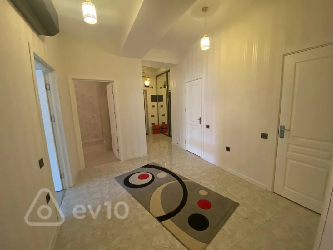 3 otaqlı mənzil, 140 m², Ceyhun Hacıbeyli küç. — kirayə — Mənzil, Bakı (9)