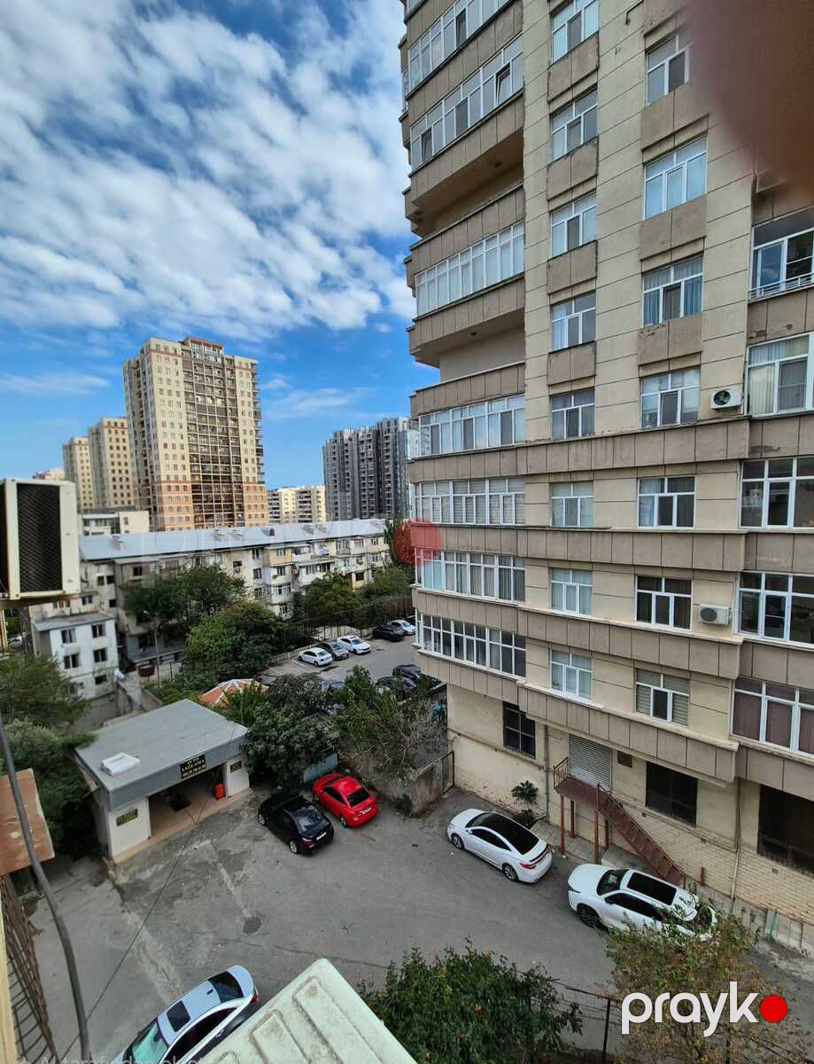 Satılır 1 otaqlı köhnə tikili 35 m² — Mənzil, Bakı (8)