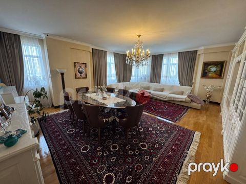 Satılır 3 otaqlı yeni tikili 155 m² — Bakı