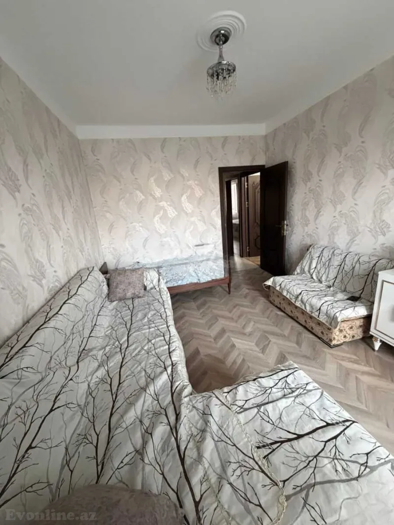 Satılır 4 otaqlı Mənzil Köhnə tikili 110 m² Bakı, Nizami r., Qara Qarayev m — Mənzil, Bakı (2)