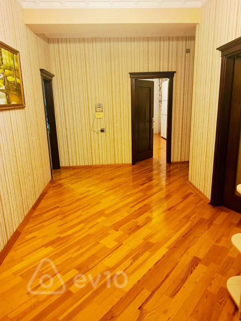 3 otaqlı mənzil, 140 m², Bakı, Bakı, Cəmşid Naxçıvanski küçəsi — kirayə — Mənzil, Bakı (8)