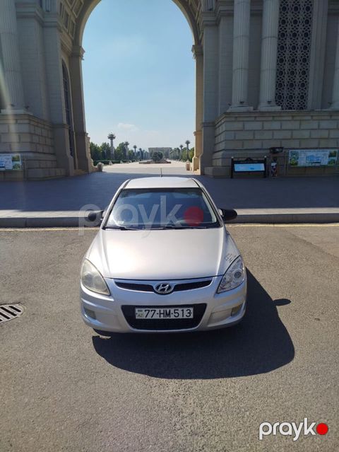 Hyundai i30: 1.6 l 2008 il Hetçbek — Bakı
