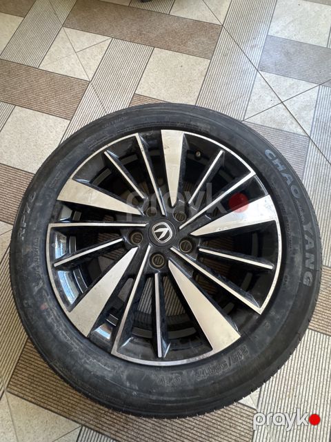 Təkər 215/55 R17 — Bakı
