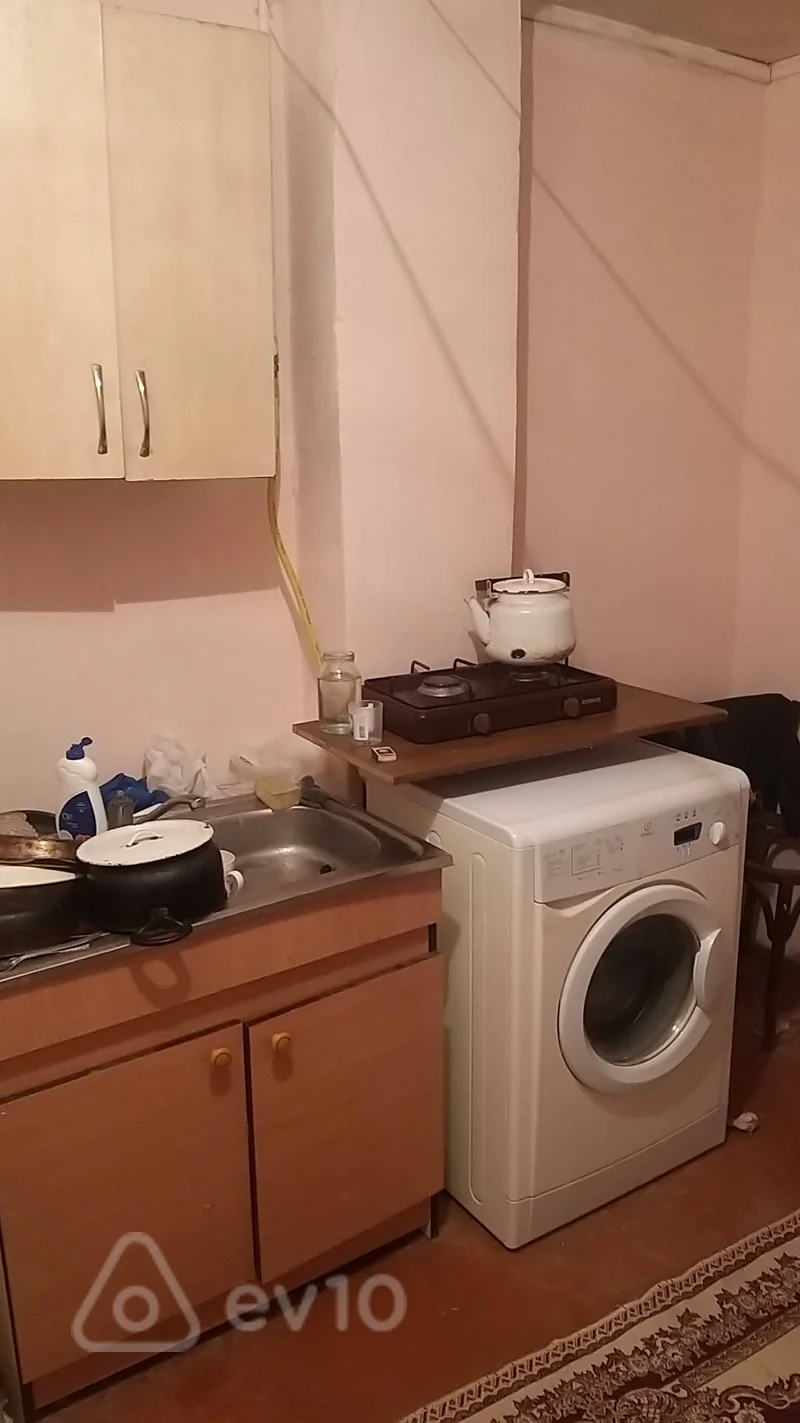 2 otaqlı mənzil, 25 m², İnşaatçılar met yaxınlıgı — kirayə — Bakı