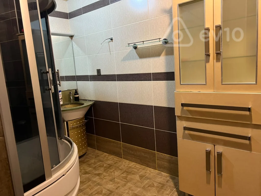 3 otaqlı mənzil, 140 m², Təbriz küçəsi — kirayə — Mənzil, Bakı (5)