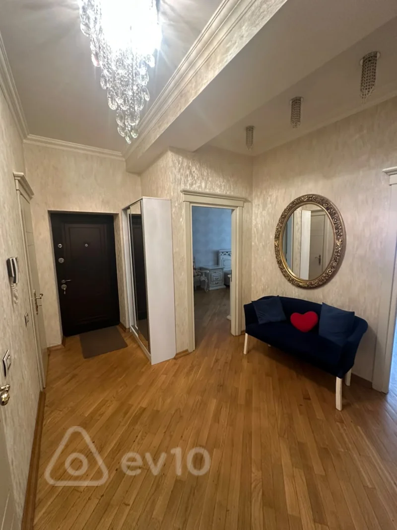 3 otaqlı mənzil, 135 m², 8 noyabır — kirayə — Mənzil, Bakı (12)
