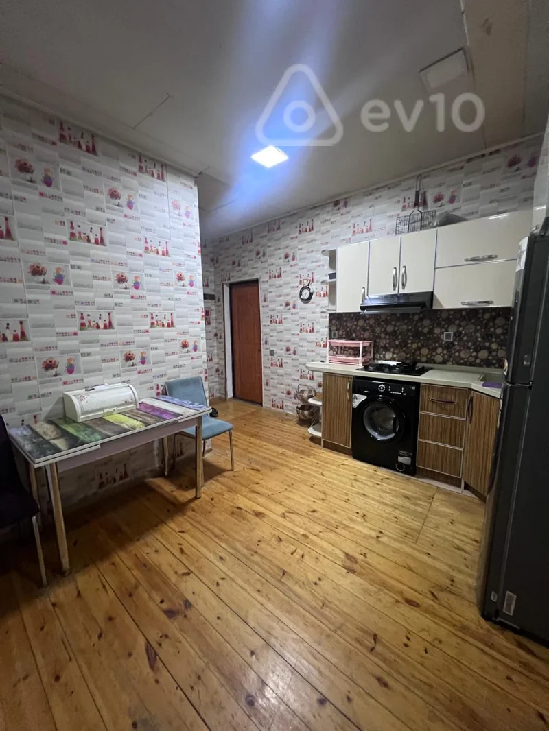 3 otaqlı həyət evi, 70 m², 8 Noyabr metrosu — kirayə — Ev, villa, Bakı (2)