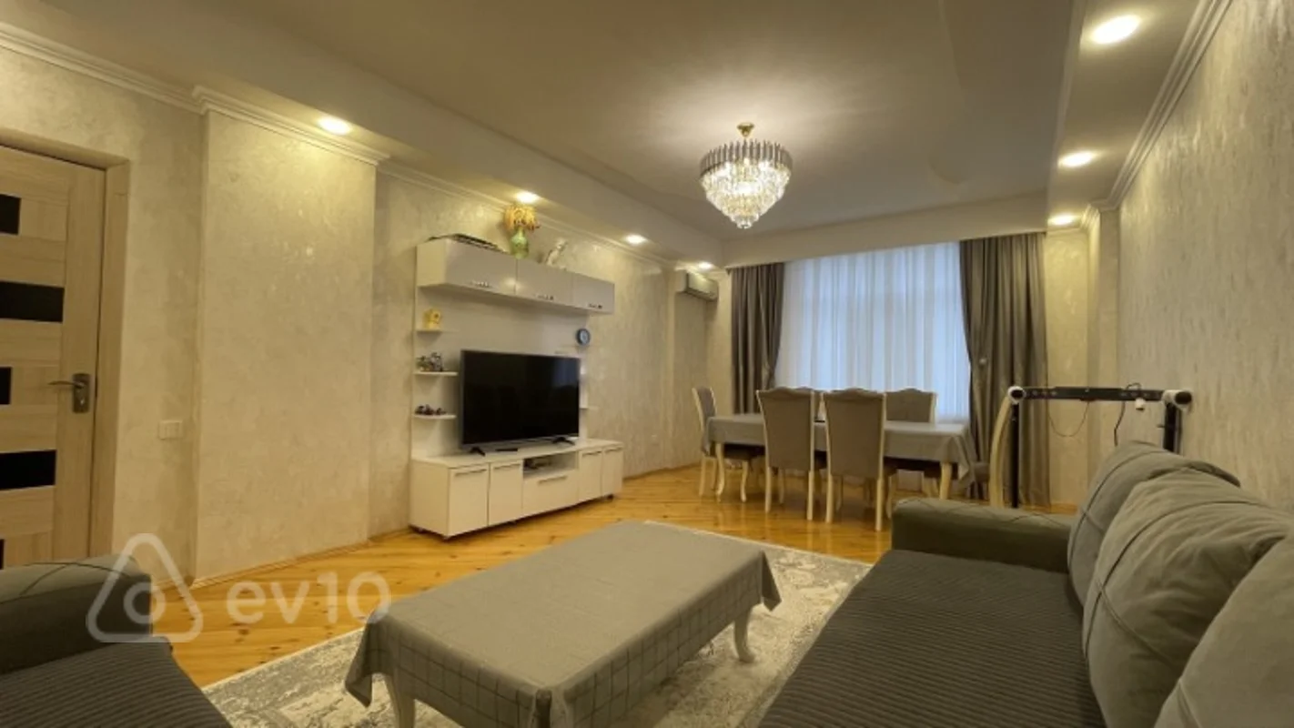 2 otaqlı mənzil, 76 m², Abay Kunanbayev — Bakı