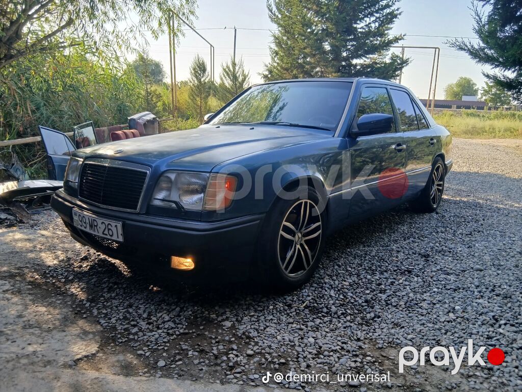 Mercedes-Benz sedan – satılır - Korpus: klassik W124 gövdə, tünd mavi — Avtomobillər, Astara (2)