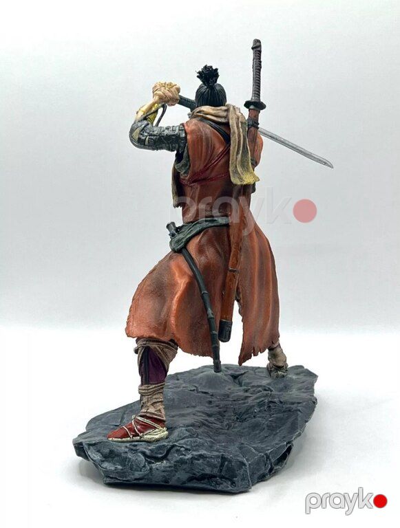 "Sekiro" fiquru — Oyuncaqlar, Mingəçevir (4)