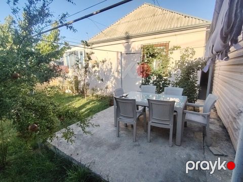 Satılır 4 otaqlı həyət evi/bağ evi 102 m² — Bakı