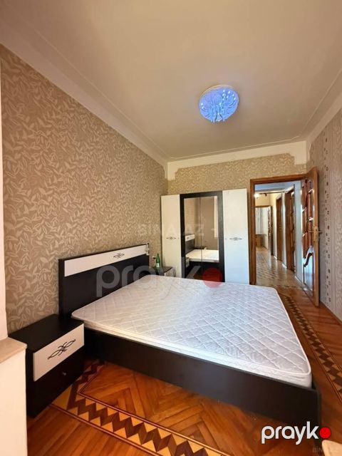Ofis, 140 m², Süleyman Rüstəm küç. — kirayə — Bakı