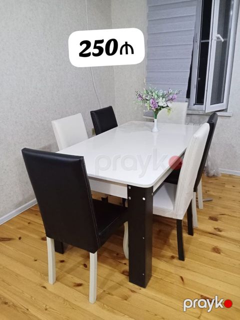 Masa dəsti 6 stulla 250₼. Açılır. Ünvan Həzi Aslanov (86679) M — Bakı