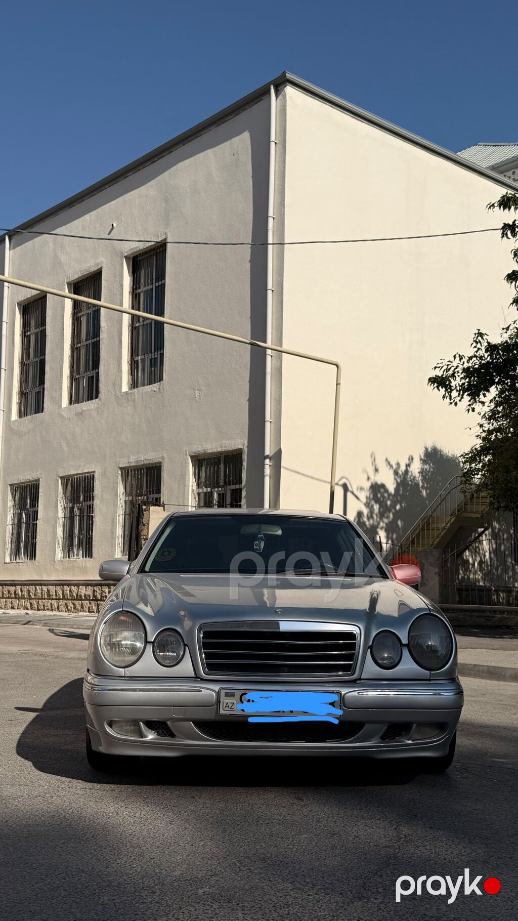 Mercedes-Benz sedan (W210 seriyası) - Kuzov: sedan, gümüşü rəng — Avtomobillər, Bakı (3)