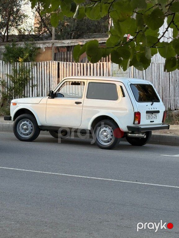 Lada (VAZ) Niva, 1.7 L, 2015 il, 24 000 km — Avtomobillər, Bakı (9)