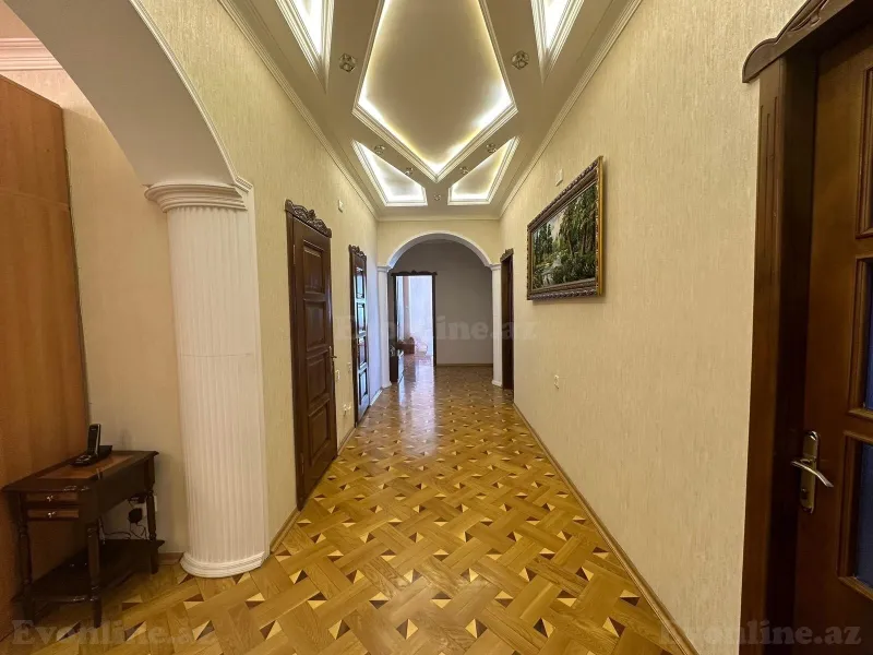 Satılır 3 otaqlı Mənzil Yeni tikili 145 m² Bakı, Yasamal r., İnşaatçılar m — Mənzil, Bakı (2)