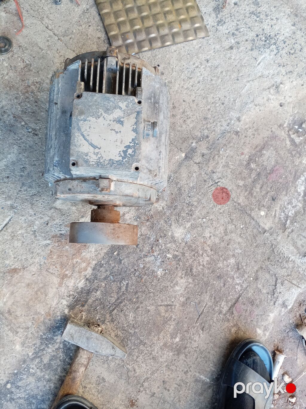 Üç fazalı elektrik mühərriki - Korpus: tökmə alüminium/çoxlamelli — Mühərriklər, Quba (3)