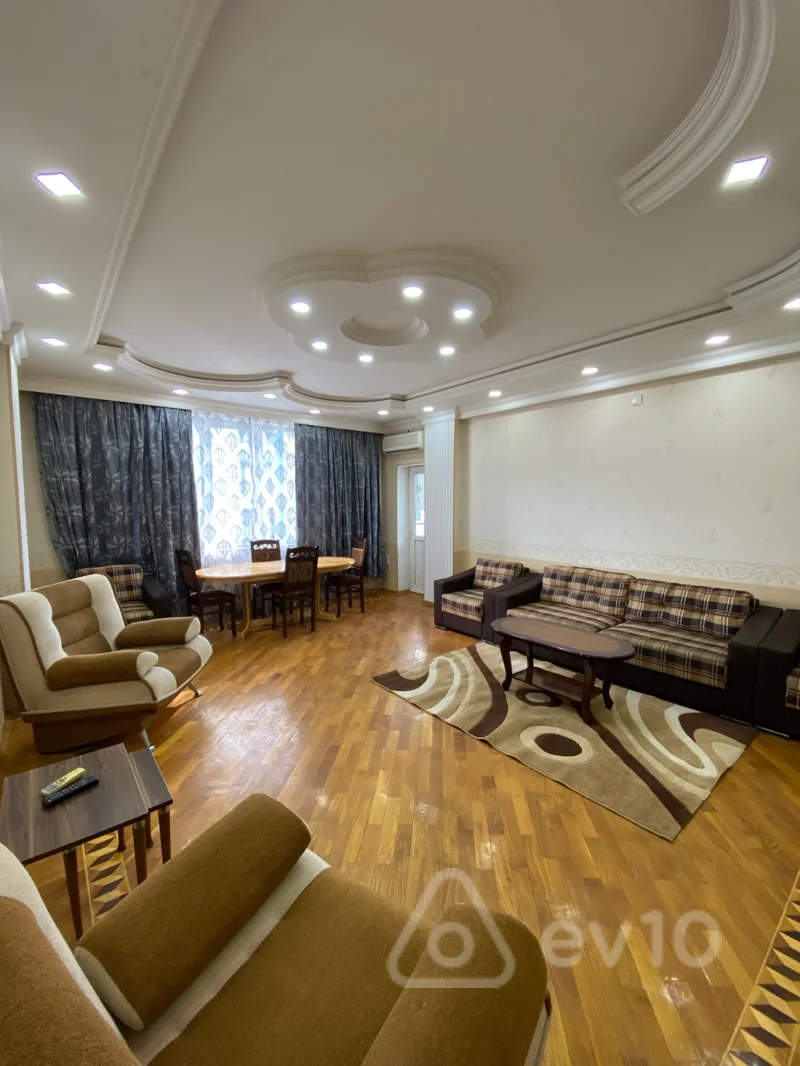 2 otaqlı mənzil, 100 m², Cabbar Qaryağdıoğlu küçəsi — kirayə