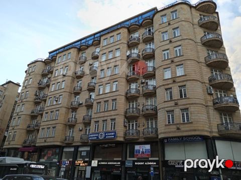 Satılır 5 otaqlı yeni tikili 245 m² — Bakı