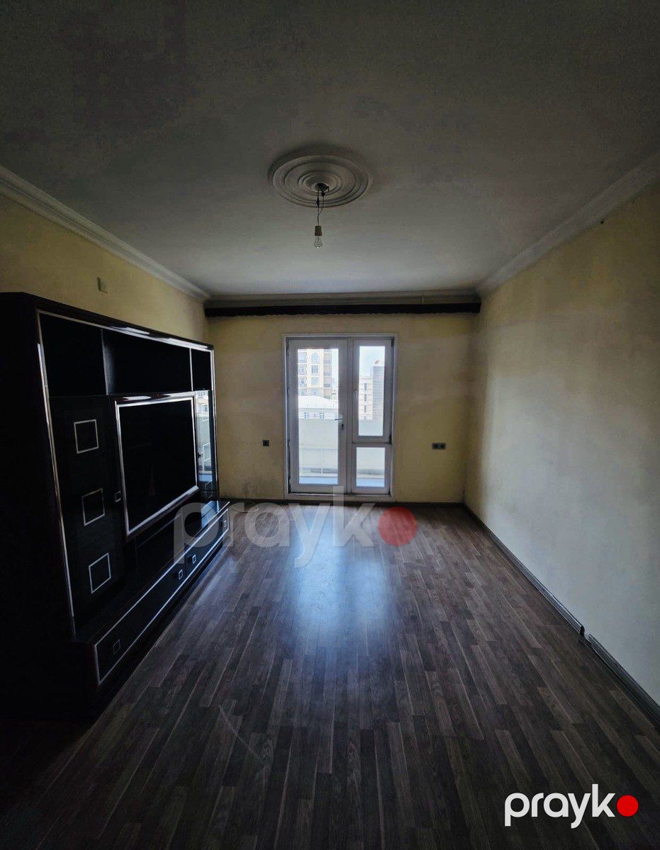 Satılır 2 otaqlı köhnə tikili 63 m² — Mənzil, Bakı (6)