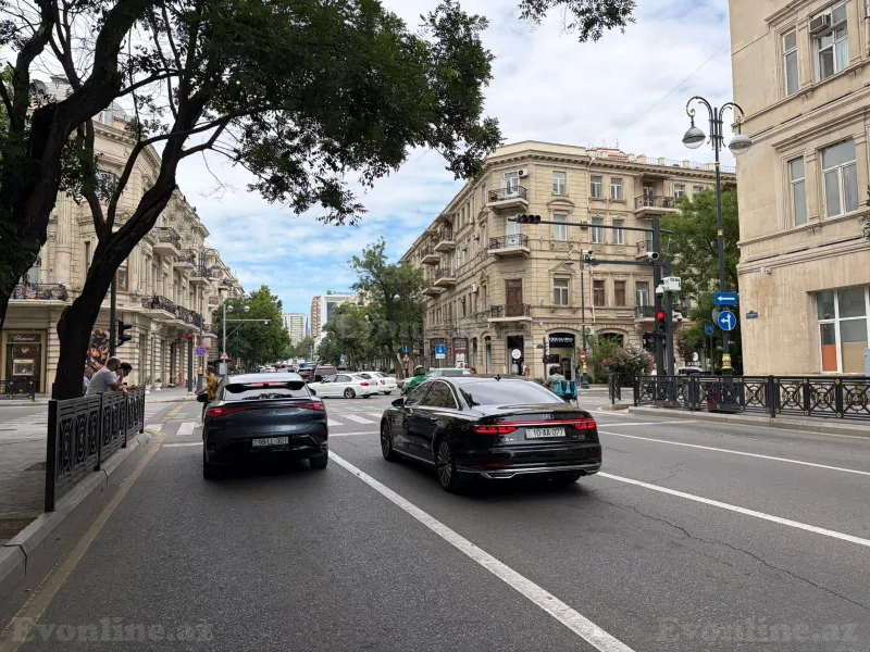Satılır 1 otaqlı Mənzil Köhnə tikili 38 m² Bakı, Nəsimi r., 28 May m — Mənzil, Bakı (7)