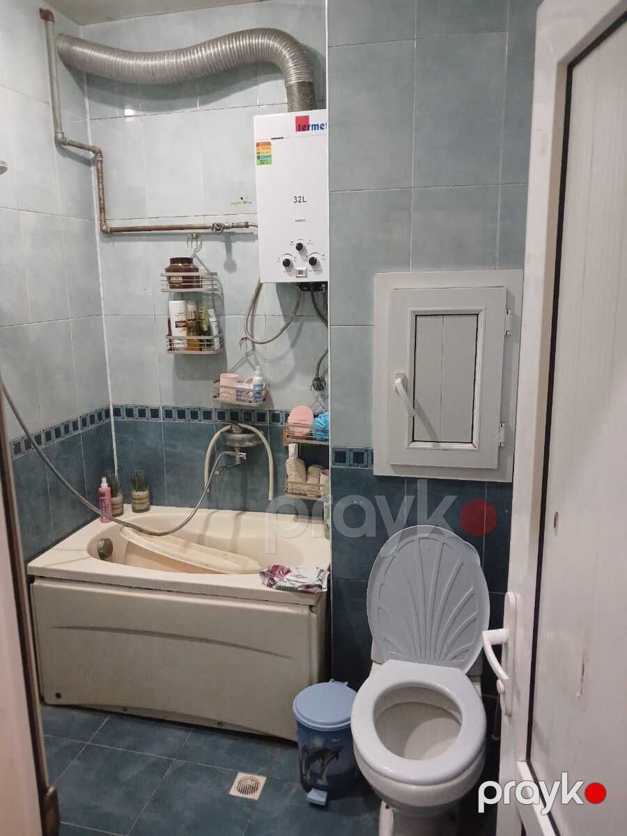 Satılır 2 otaqlı köhnə tikili 45 m² — Mənzil, Bakı (4)