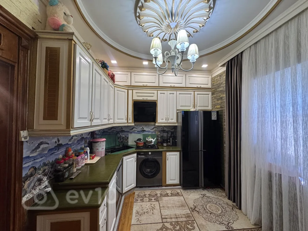 5 otaqlı həyət evi, 350 m², Elmaz Hacıyev — Ev, villa, Bakı (10)