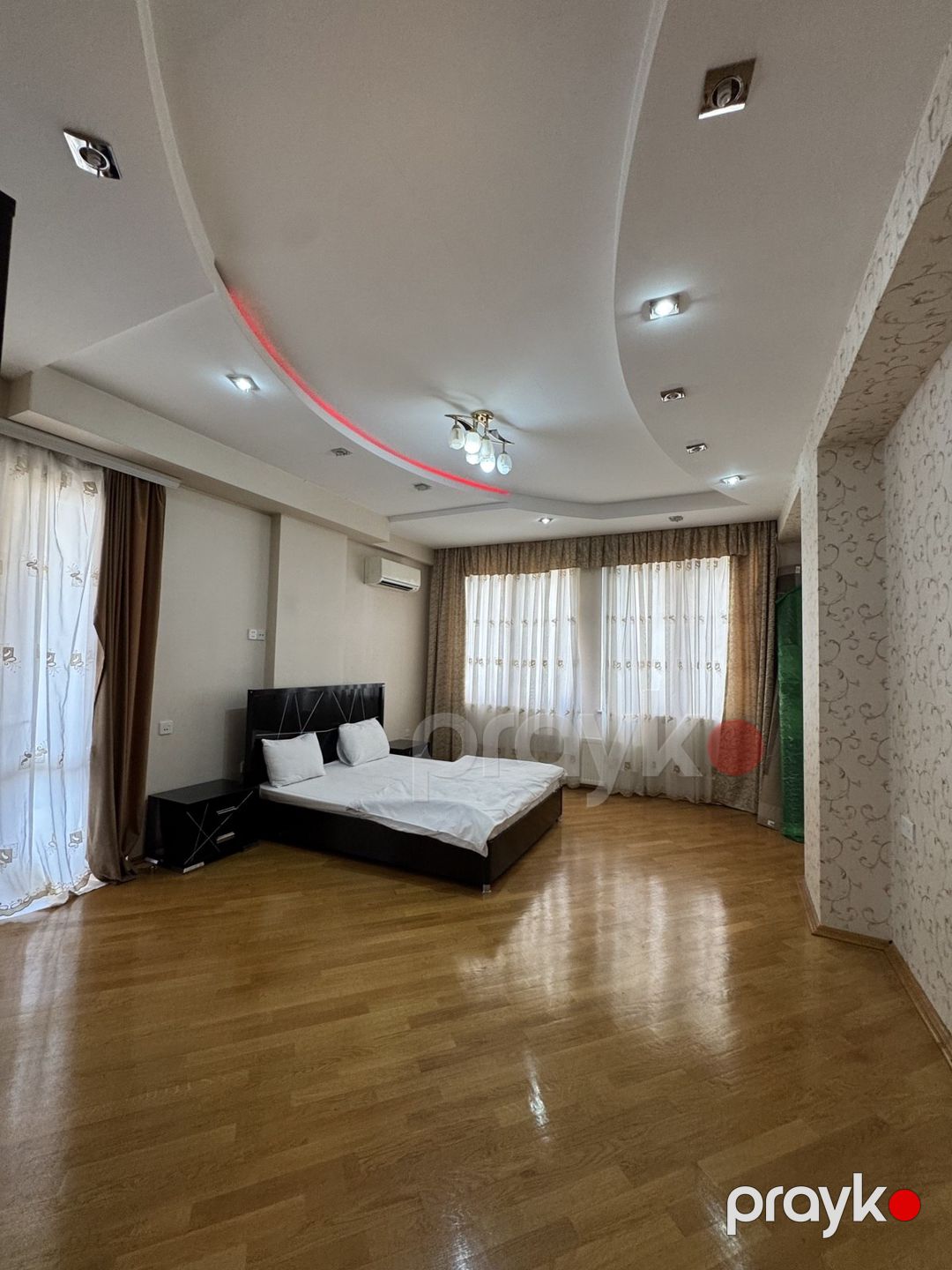 Satılır 4 otaqlı köhnə tikili 203.5 m² — Mənzil, Bakı (11)