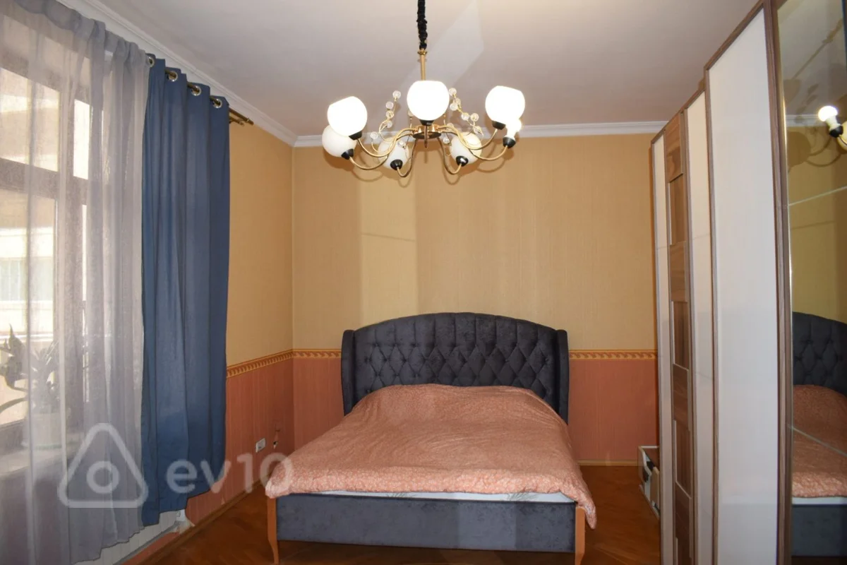 3 otaqlı mənzil, 140 m², Vladislav Plotnikov — kirayə — Mənzil, Bakı (4)