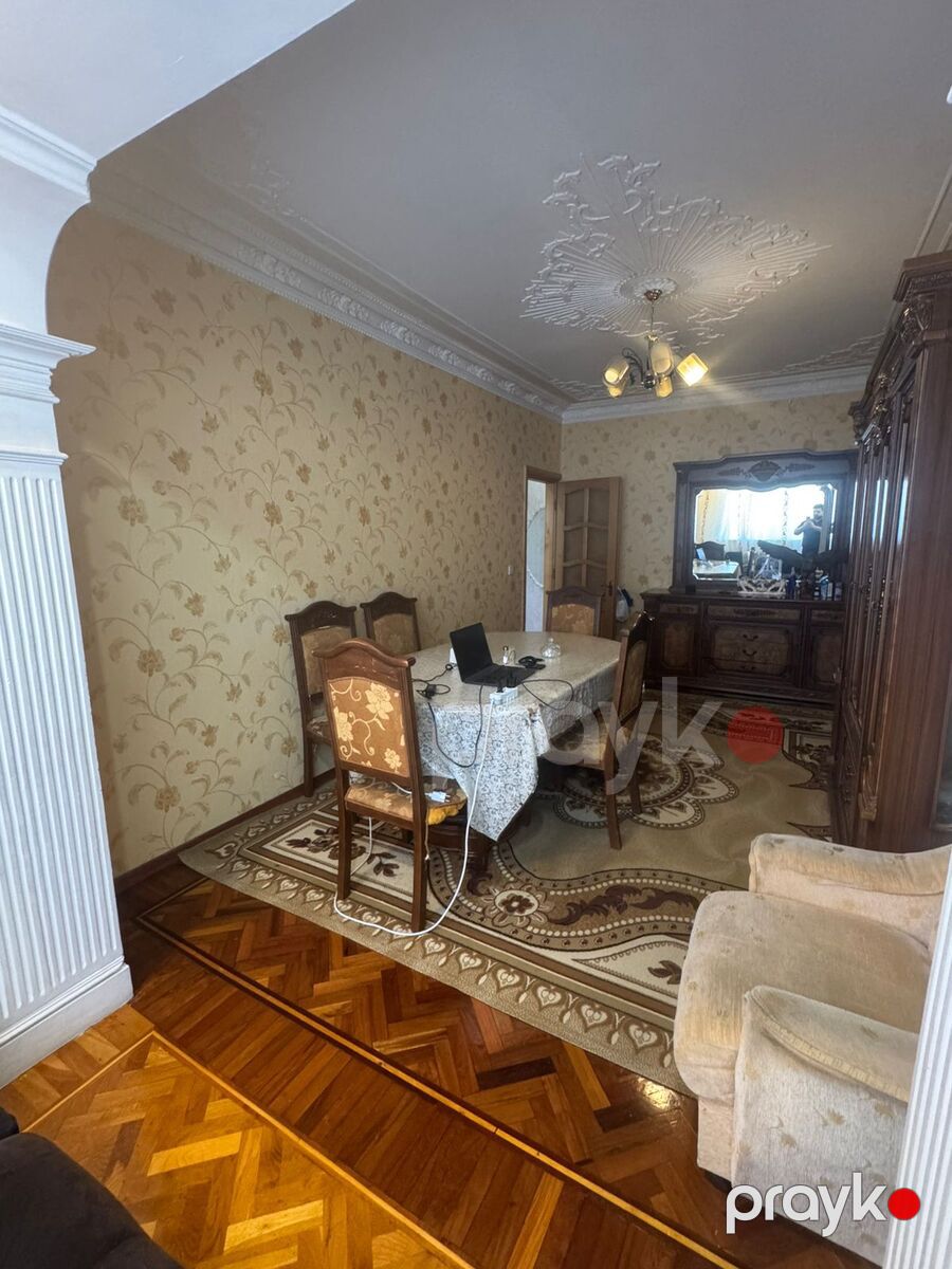 Satılır 5 otaqlı köhnə tikili 130 m² — Mənzil, Bakı (2)