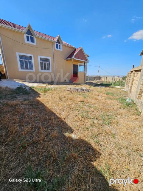 Satılır 4 otaqlı həyət evi/bağ evi 240 m² — Bakı