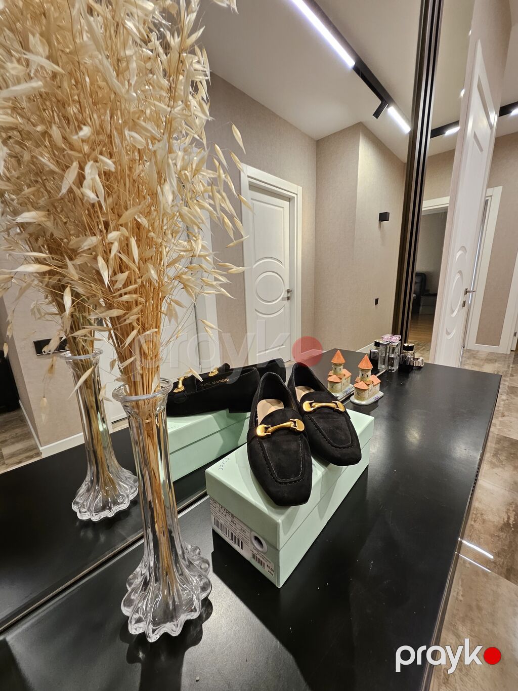 Qadın loaferləri – qara süet, qızılı metal detalla - Model: klassik — Mokasin, Bakı (2)