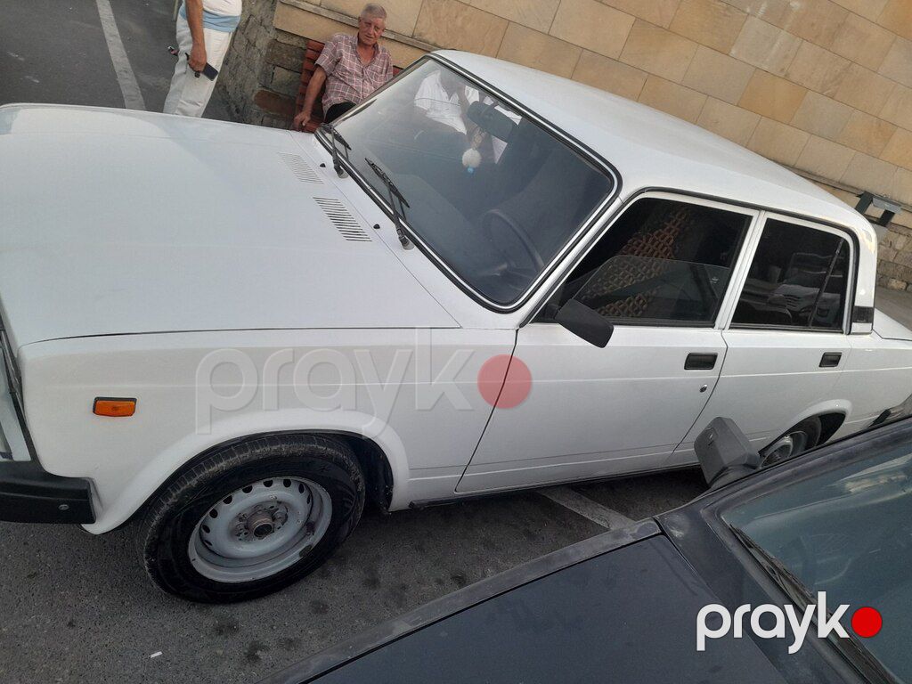 Lada (VAZ) 2107, 1.6 L, 2001 il, 21 438 km — Avtomobillər, Bakı (6)