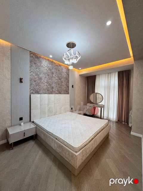 Satılır 3 otaqlı yeni tikili 100 m²