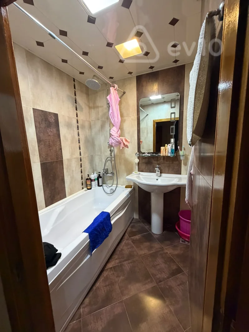 3 otaqlı mənzil, 80 m², Yasamal r., İnşaatçılar m., Məhəmməd Xiyabani küç — kirayə — Mənzil, Bakı (11)