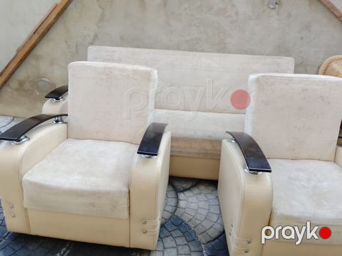 Krem rəngli dəst: 1 ədəd divan + 2 ədəd kreslo - Ümumi dizayn: müasir — Digah