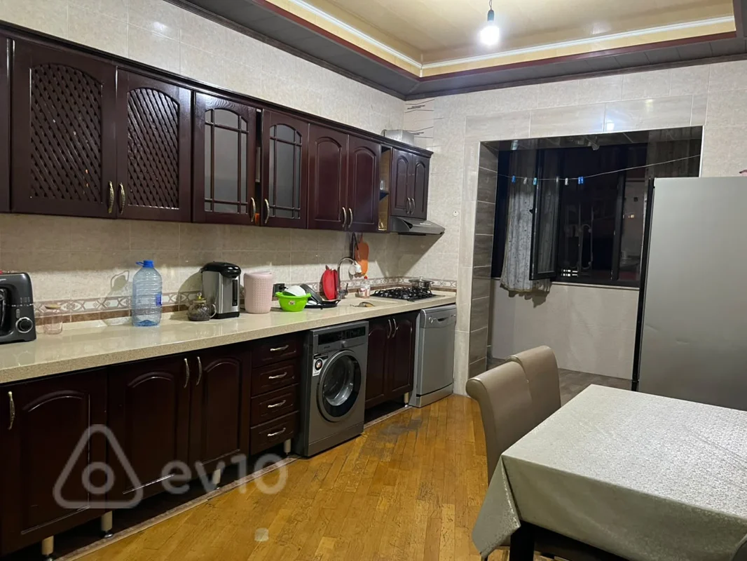 3 otaqlı mənzil, 140 m², Təbriz küçəsi — kirayə — Mənzil, Bakı (2)