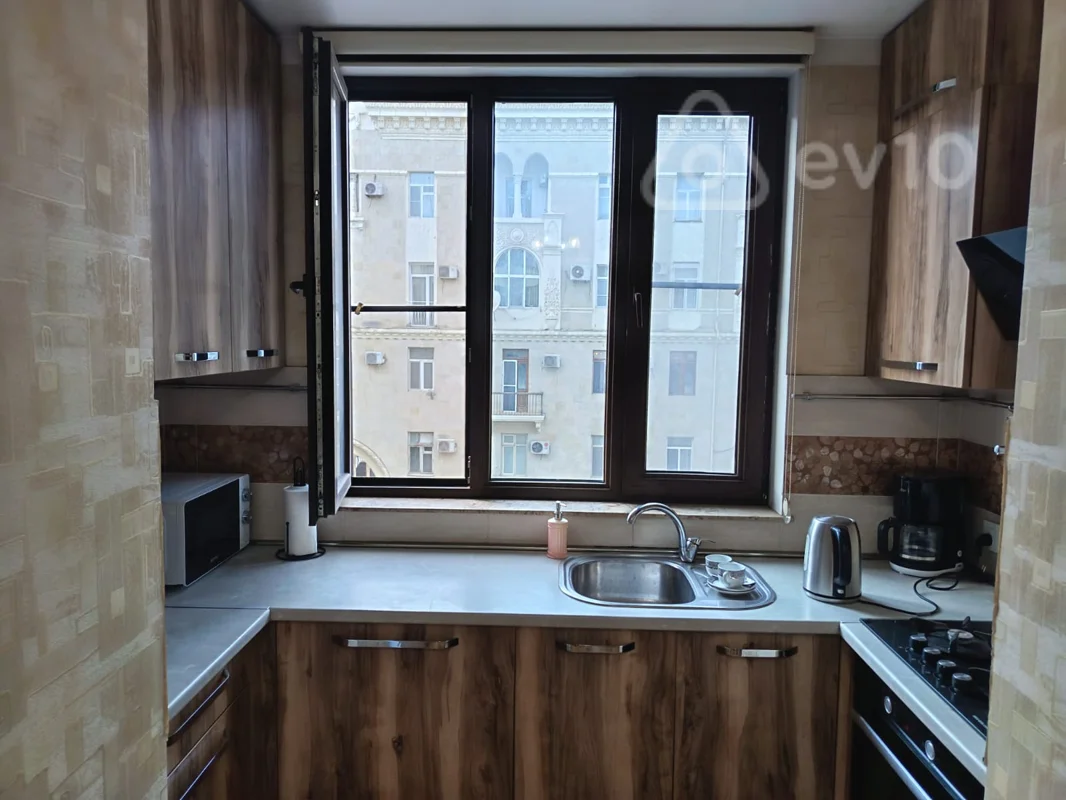 3 otaqlı mənzil, 80 m², Nizami kç — Mənzil, Bakı (9)