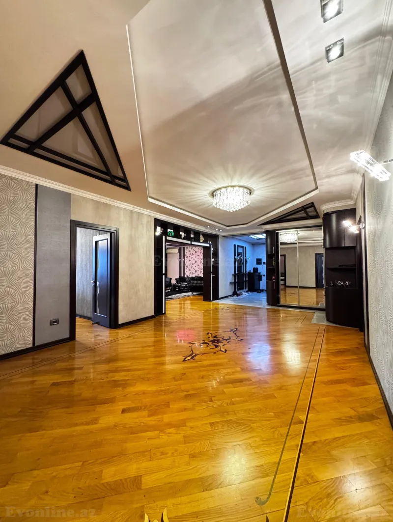 Satılır 5 otaqlı Mənzil Yeni tikili 286 m² Bakı, Nəsimi r., 28 May m — Bakı