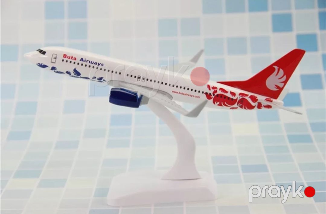 Təyyarə Buta Airways, ağ, metal, 18 sm — Mallar, Bakı (2)