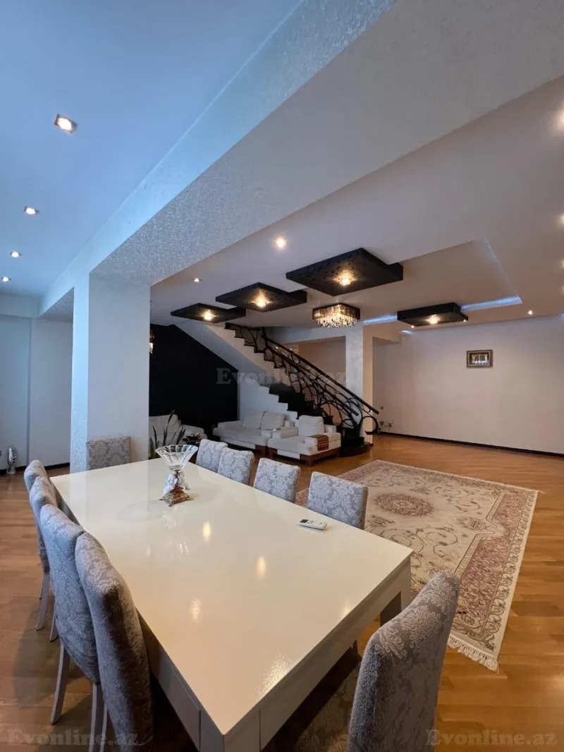 Satılır 3 otaqlı Mənzil Yeni tikili 160 m² Bakı, Yasamal r., İnşaatçılar m., Yasamal — Mənzil, Bakı (2)