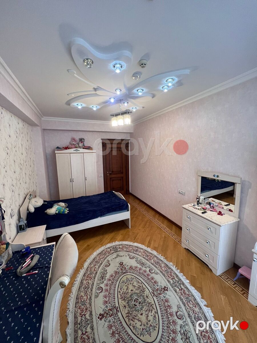 Satılır 4 otaqlı yeni tikili 200 m² — Mənzil, Bakı (8)