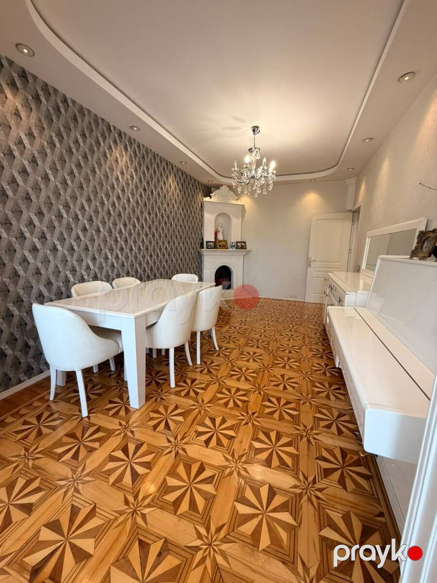 Satılır 4 otaqlı köhnə tikili 110 m² — Mənzil, Bakı (4)