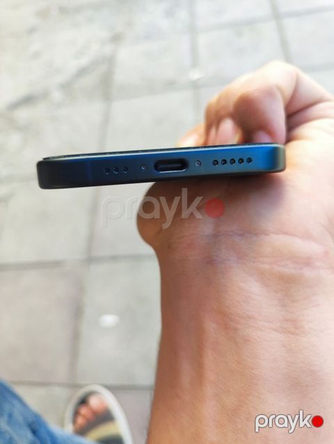 IPhone 16, 128 GB, Black Titanium, Simsiz şarj — Gəncə