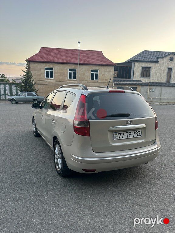 Hyundai i30, 1.6 L, 2010 il, 300 000 km — Avtomobillər, Bakı (3)