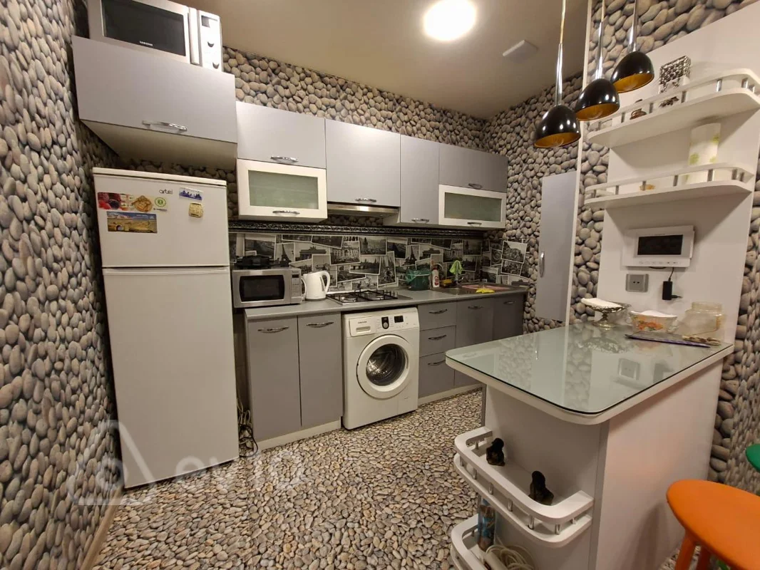 2 otaqlı mənzil, 65 m², Xəqani küçəsi — kirayə — Mənzil, Bakı (7)